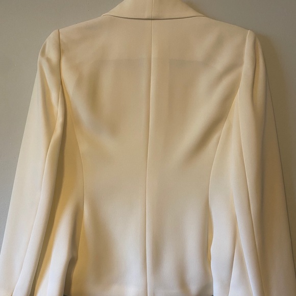 Vintage Bloomingdales Cream Blazer - Picture 2 of 3